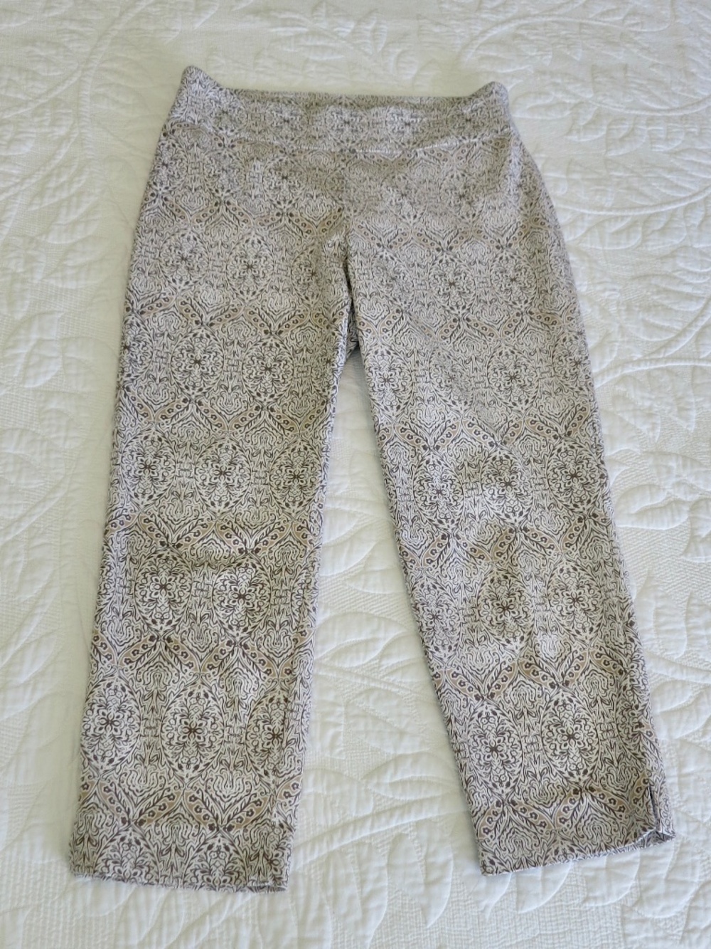Counterparts Crop Pants Patterned Size 8